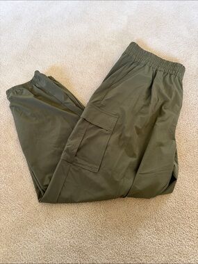 Serra Olive Green Women's Cargo Jogger Pants